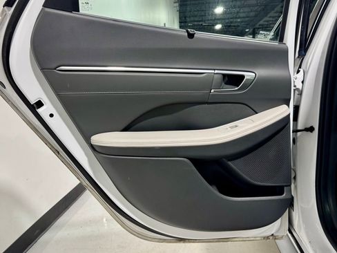 Used 2023 Hyundai Sonata Limited image 28
