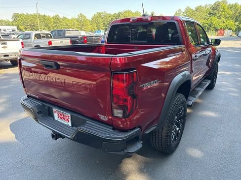 Used 2024 Chevrolet Colorado Trail Boss w/ Advanced Trailering Package AWD/4WD image 5