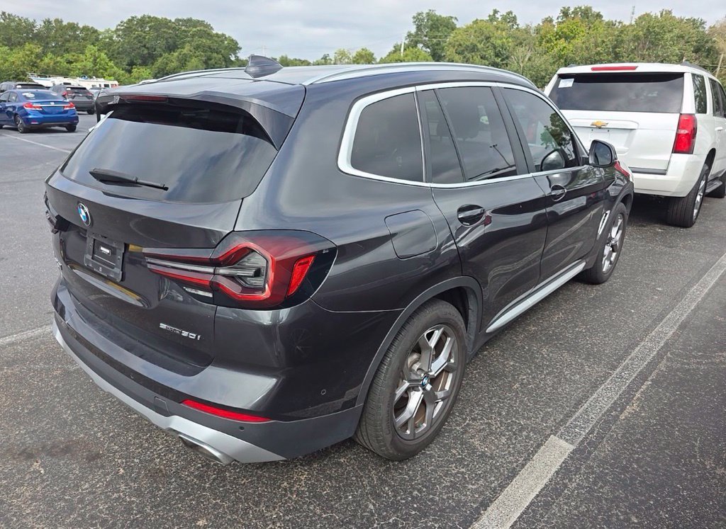 Used 2023 BMW X3 sDrive30i w/ Premium Package RWD image 4