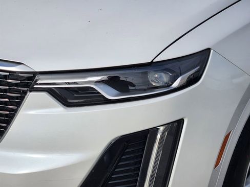 Used 2023 Cadillac XT6 Luxury image 9