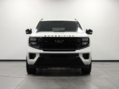 Used 2025 Ford Expedition Max Platinum w/ Stealth Performance Package AWD/4WD image 9