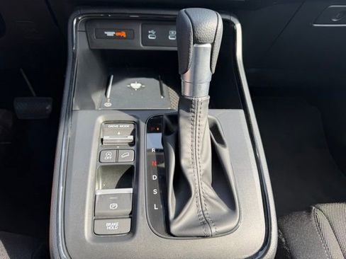 Used 2026 Honda CR-V LX image 20