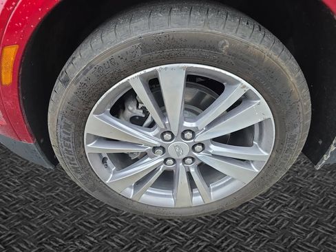 Used 2024 Cadillac XT5 Premium Luxury w/ LPO, Floor Liner Package FWD image 11