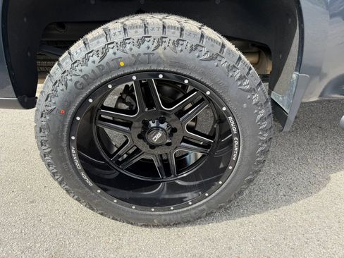 Used 2019 Chevrolet Silverado 1500 RST AWD/4WD image 24