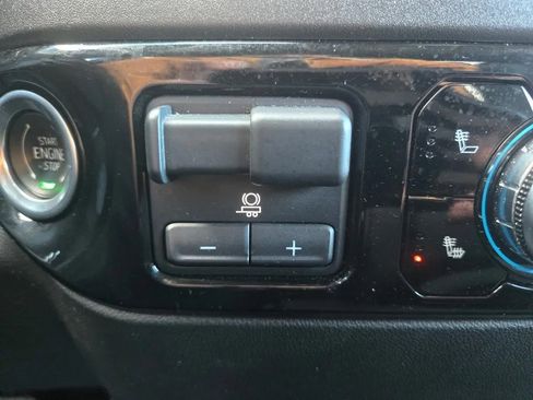 Used 2024 GMC Sierra 1500 SLE image 22