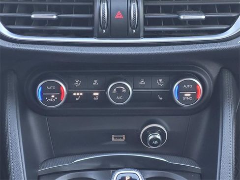 Used 2021 Alfa Romeo Stelvio Ti Sport image 23