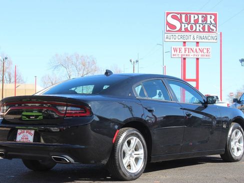 Used 2023 Dodge Charger SXT RWD image 4