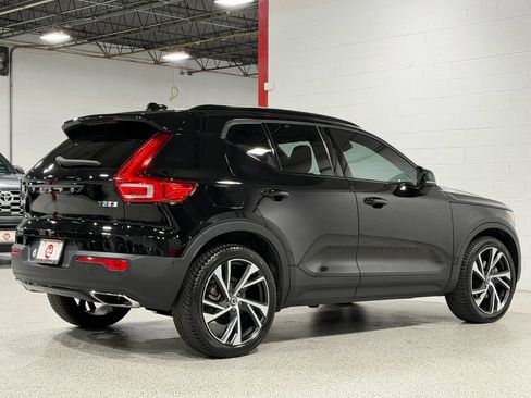 Used 2019 Volvo XC40 T5 R-Design AWD/4WD image 6