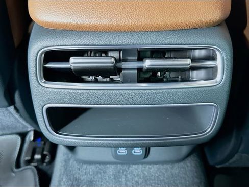 New 2026 Genesis GV70 2.5T Advanced image 18