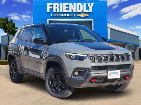 Used 2023 Jeep Compass Trailhawk w/ Trailhawk Elite Group image 1