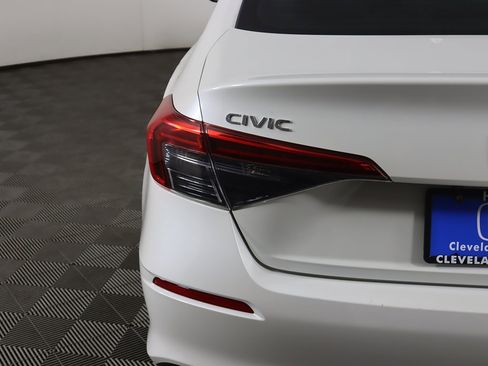 Used 2023 Honda Civic Sport image 12