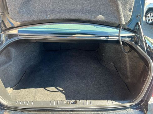 Used 2009 Chevrolet Impala LT FWD image 6