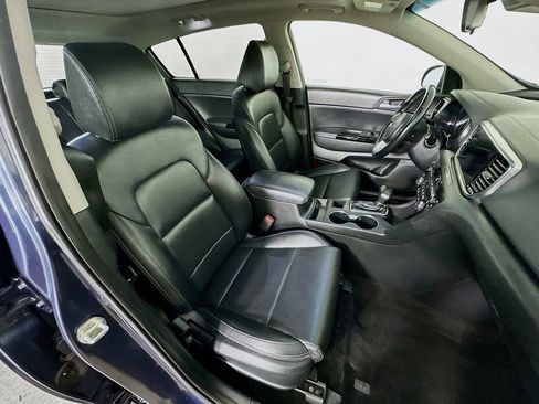 Certified 2022 Kia Sportage EX AWD/4WD image 6