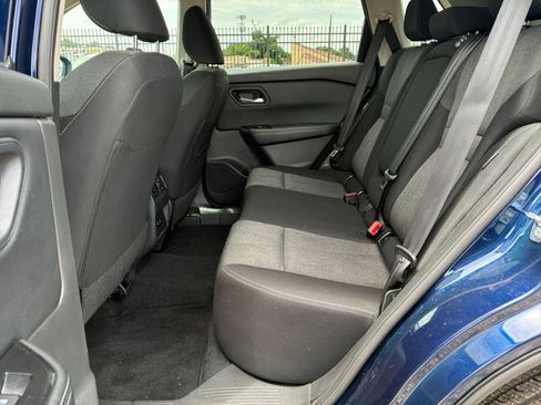 Used 2025 Nissan Rogue SV AWD/4WD image 23