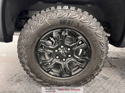 New 2026 Chevrolet Silverado 1500 ZR2 AWD/4WD image 18