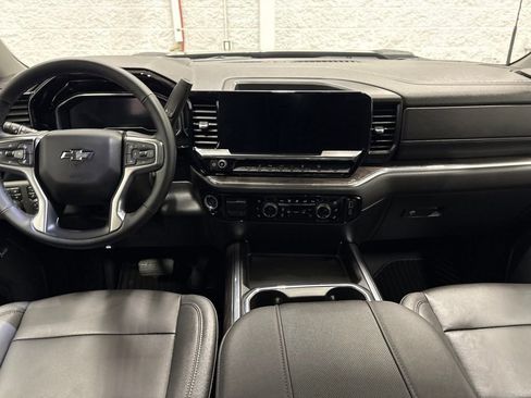 Used 2024 Chevrolet Silverado 3500 LTZ w/ LTZ Plus Package AWD/4WD image 19