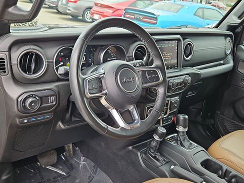 Used 2023 Jeep Wrangler Unlimited Sahara w/ Cold Weather Group image 28