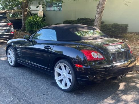Used 2005 Chrysler Crossfire Convertible RWD image 3