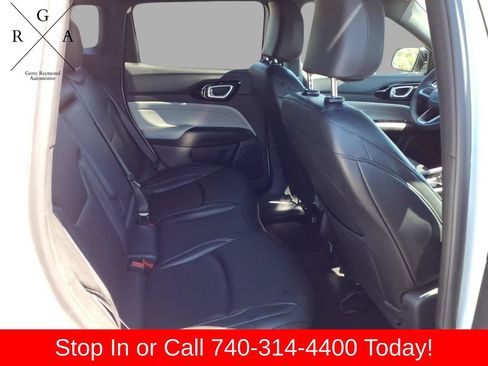 Used 2026 Jeep Compass Limited AWD/4WD image 11