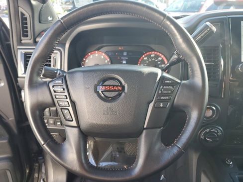 Used 2020 Nissan Titan PRO-4X w/ Pro-4x Convenience Package AWD/4WD image 30