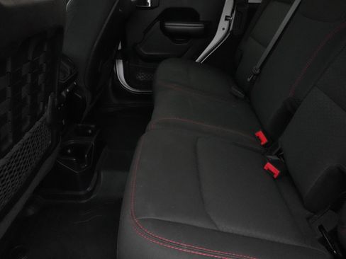 Used 2019 Jeep Wrangler Unlimited Rubicon w/ Steel Bumper Group AWD/4WD image 37