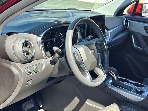 Certified 2024 Chevrolet Blazer LT w/ Convenience Package image 10