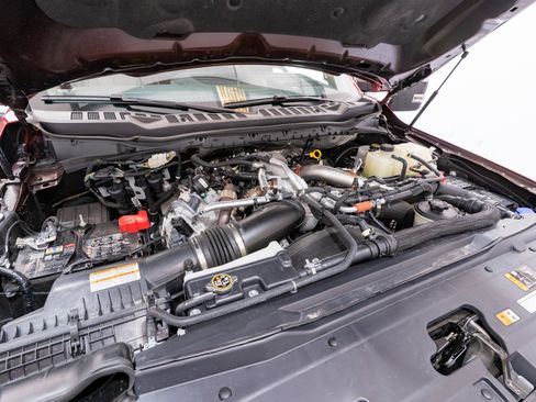 Used 2025 Ford F250 Platinum w/ Platinum Plus Package image 41