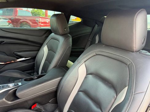 Used 2019 Chevrolet Camaro LT RWD image 11