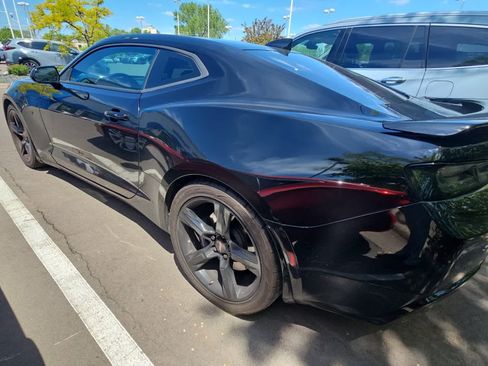 Used 2016 Chevrolet Camaro SS RWD image 6