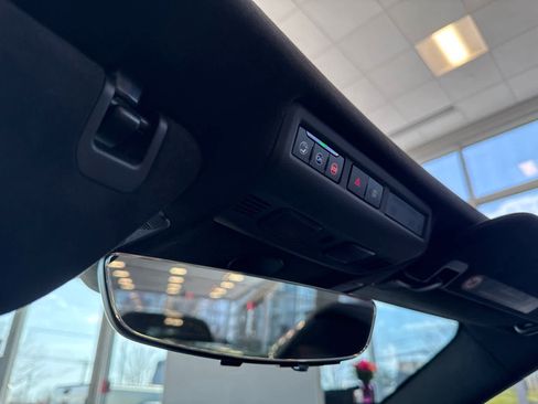 Used 2023 Chevrolet Corvette Stingray Premium Conv w/ Z51 Performance Package image 25