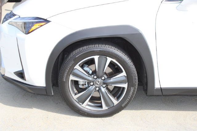 Certified 2025 Lexus UX 300h FWD image 4