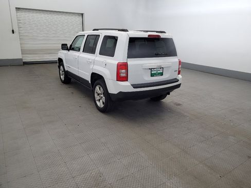 Used 2017 Jeep Patriot Latitude FWD image 5