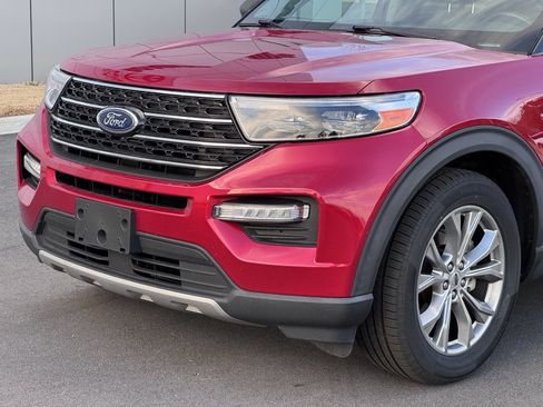 Used 2021 Ford Explorer XLT w/ Equipment Group 202A image 35