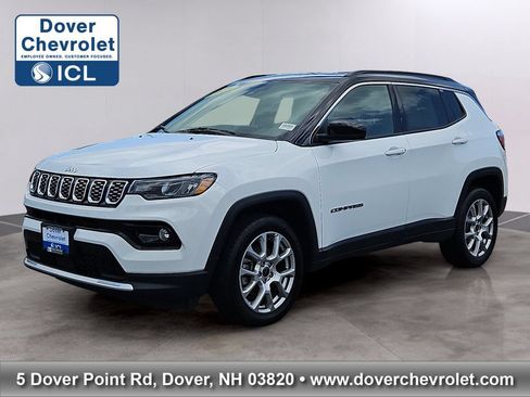 Used 2025 Jeep Compass Limited AWD/4WD image 1