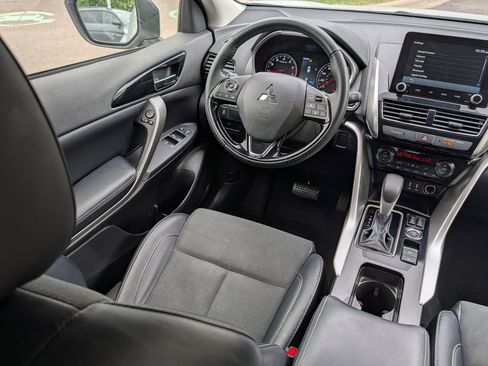 Used 2025 Mitsubishi Eclipse Cross SE AWD/4WD image 9