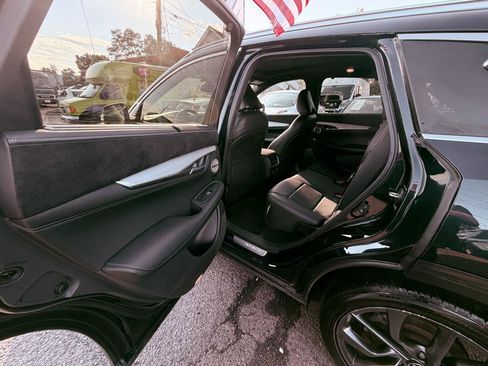 Used 2019 INFINITI QX50 Essential w/ Sensory Package AWD/4WD image 31