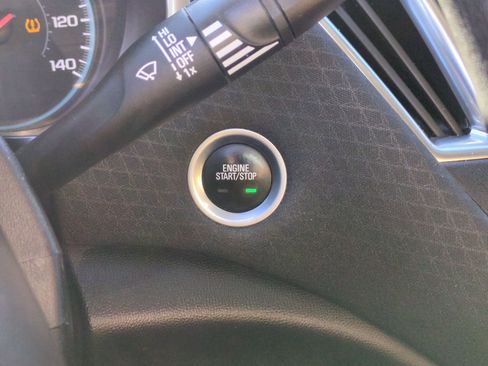 Used 2021 Chevrolet Malibu LT image 21