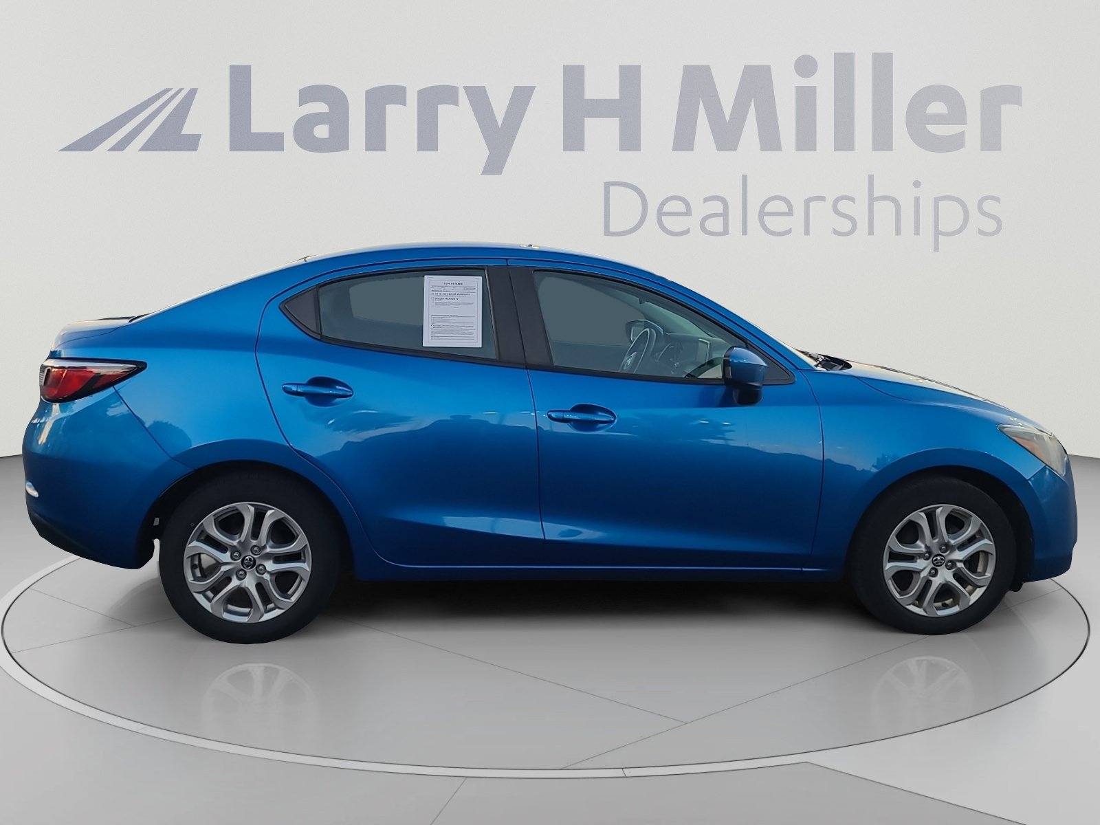Used 2017 Toyota Yaris iA FWD image 6