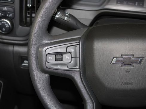 Used 2025 Chevrolet Silverado 1500 Custom Trail Boss w/ LPO, Dark Essentials Package image 16