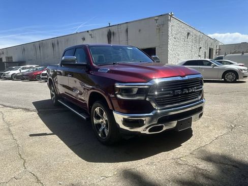 Used 2022 RAM 1500 Laramie AWD/4WD image 11