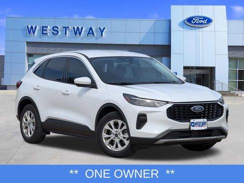 Used 2024 Ford Escape Active w/ Tech Pack #2 FWD image 1