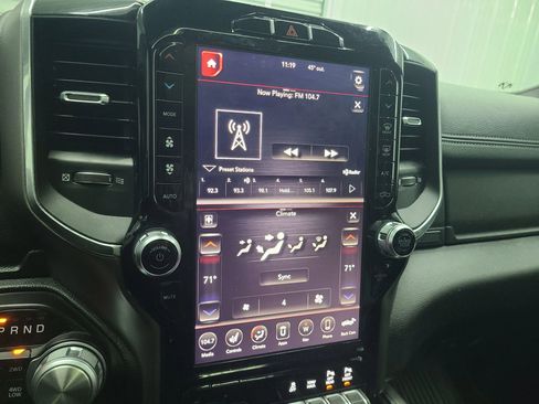 Used 2020 RAM 1500 Laramie image 24