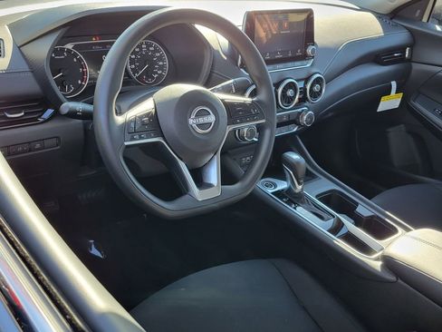 Used 2025 Nissan Sentra SV w/ Trunk Package FWD image 3