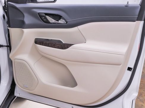 Used 2020 GMC Acadia Denali w/ Technology Package image 35