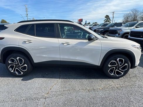 New 2026 Chevrolet Trax RS w/ Driver Confidence Package image 4