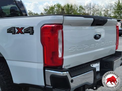 Used 2024 Ford F350 XLT AWD/4WD image 12