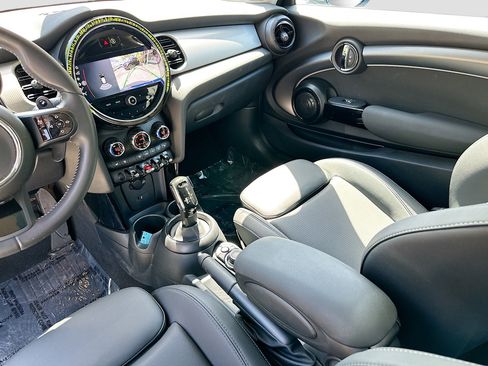 Certified 2024 MINI Cooper S image 25
