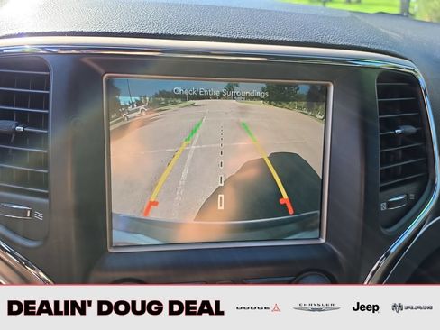 Used 2015 Jeep Grand Cherokee Limited w/ Luxury Group II AWD/4WD image 21