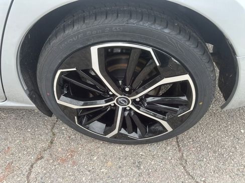 Used 2024 Nissan Altima 2.5 SR image 18