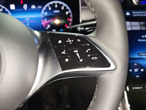 New 2026 Mercedes-Benz GLC 300 image 19